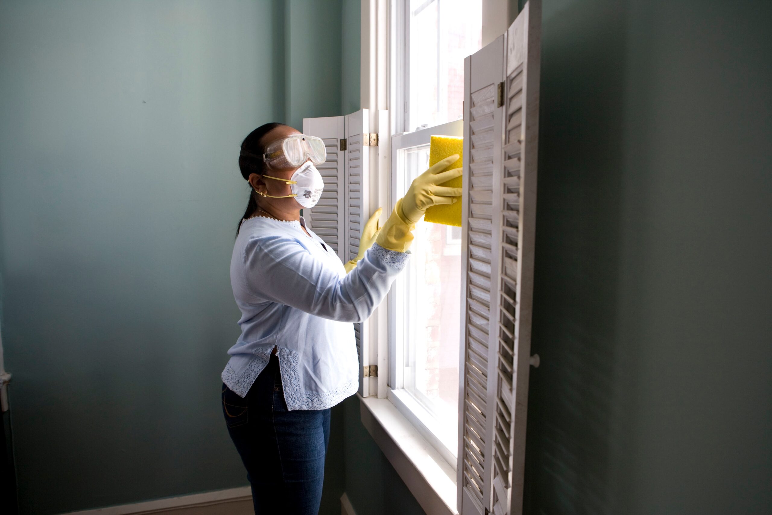 Cleaning Showdown: Merry Maids vs. Kenosha House Cleaners – Who Wins the Battle of the Brooms?